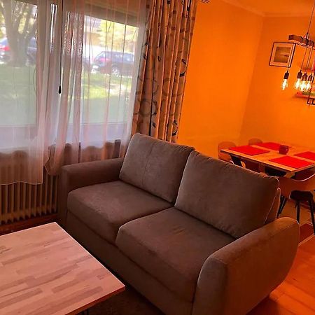 Schnuckeliges Appartement In Приен ам Химзее Екстериор снимка